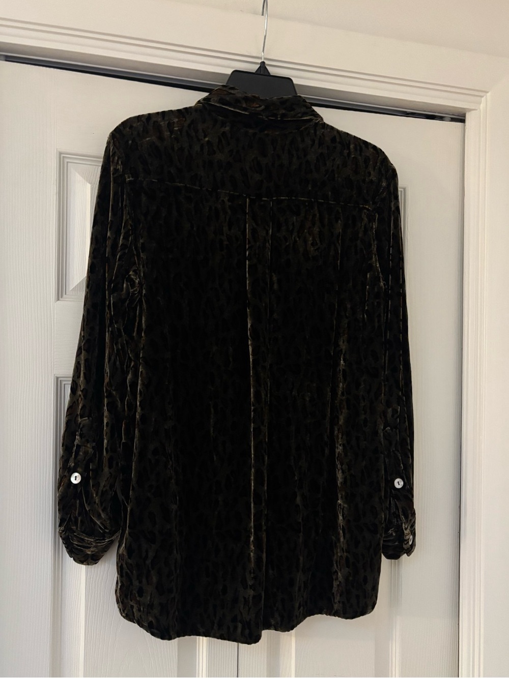 CHICO’S Olive and Black Leopard Print Faux Velvet Button Down Blouse - Picture 10 of 12